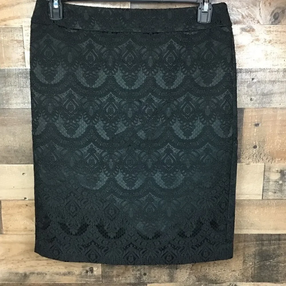 Ann Taylor Women’s Pencil Skirt Black Lace Overlay Lined Back Zipper Size 10